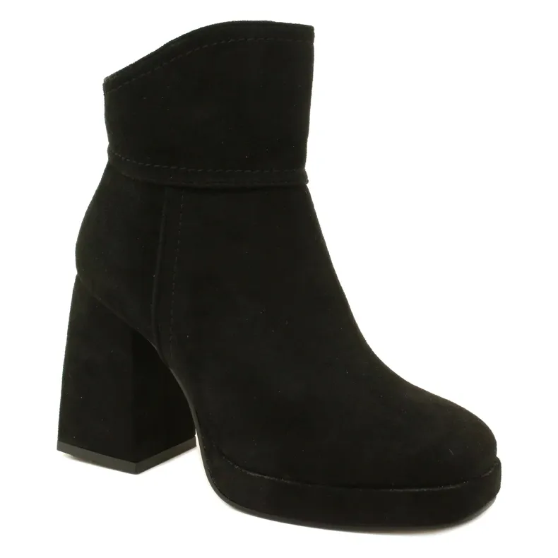 M.Daszyński Fashionable Black Suede Ankle Boots