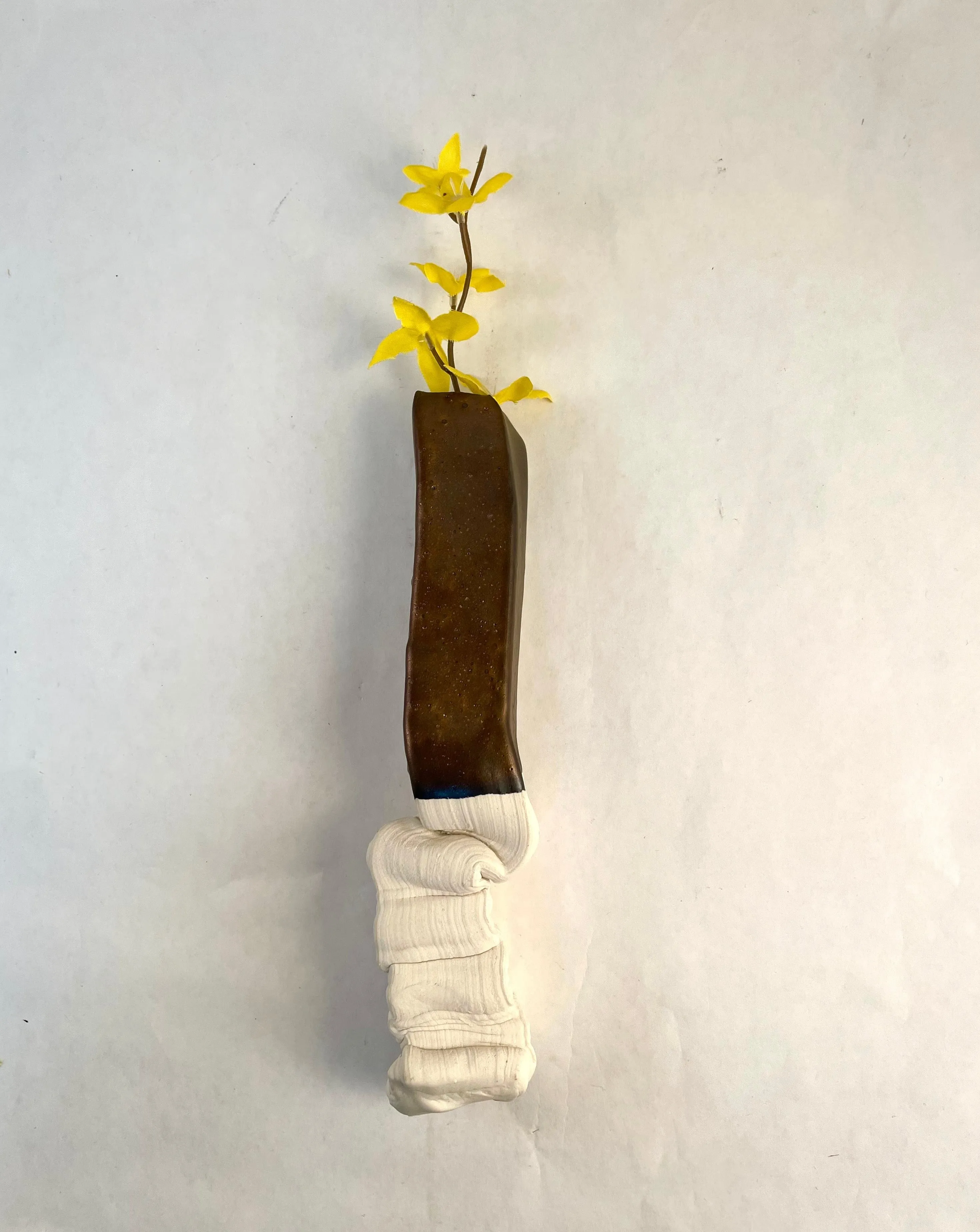 Meya - Wall Sculpture - Small Squish Wall Vase